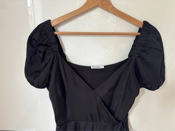 Robe en satin Tally Weijl taille S - photo numéro 3