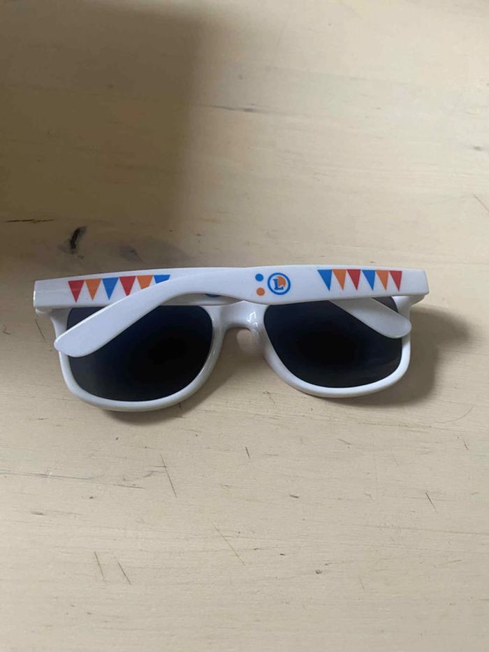 lunettes de soleil - photo numéro 2