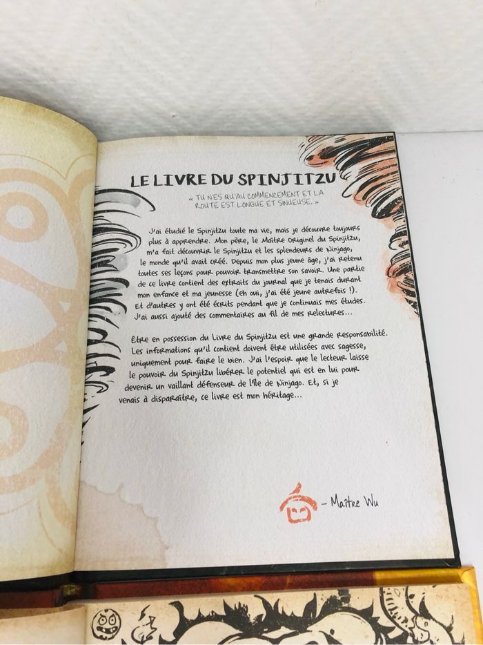 Lot de 2 livres Lego ( le livre des monstres et le livre du Spinjitzu) - photo numéro 4