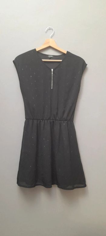 Robe fluide noir imprimé argenté