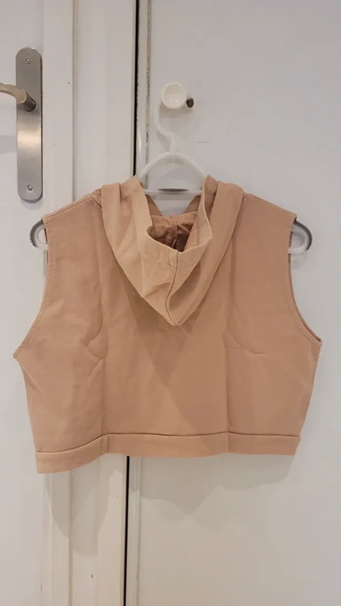 Sweat crop top sans manche à capuche 96% coton - photo numéro 2