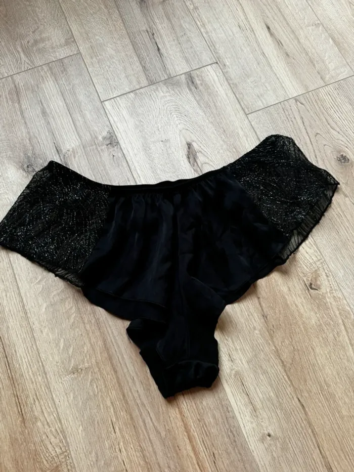 Short pyjama