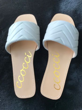 Claquettes grises pointure 38,5 neuves