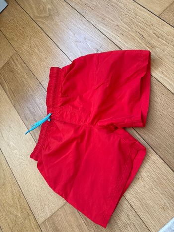 Short de bain bébé garçon hetm rouge en très bon état jamais porté 