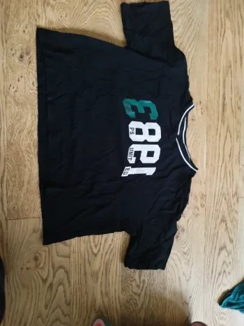 Crop top ample 16ans