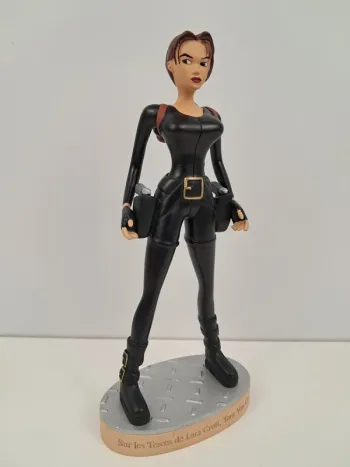 Figurine Tomb Raider Lara Croft - numéro 3 Sur les Traces de Lara Croft Tour Von Croy