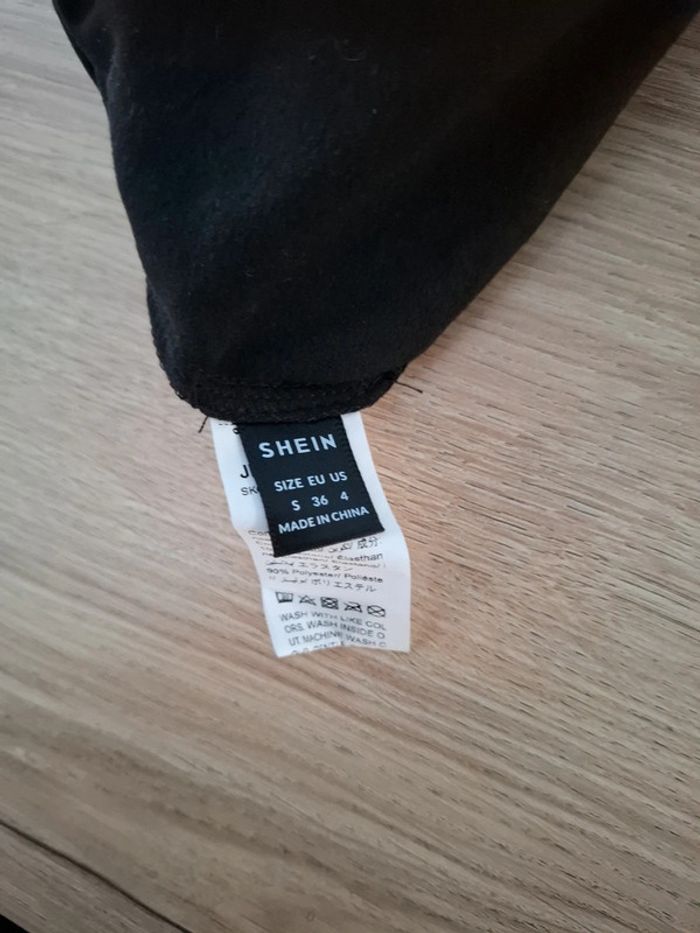 Robe super sexy Shein style cuir taille S neuve - photo numéro 6