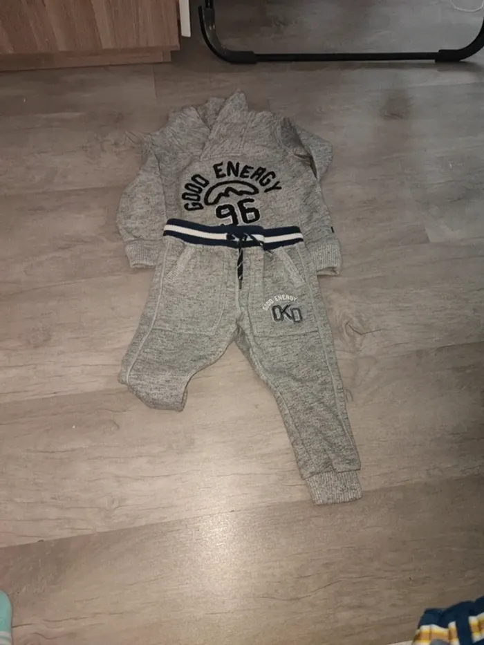 Ensemble survêtement