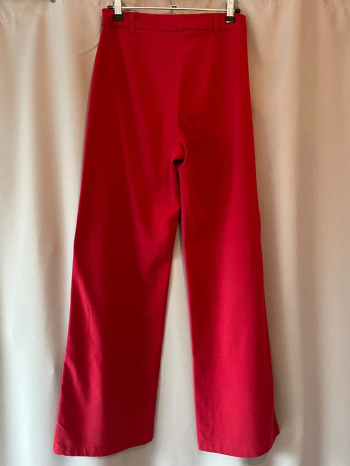 Pantalon rouge - photo numéro 2