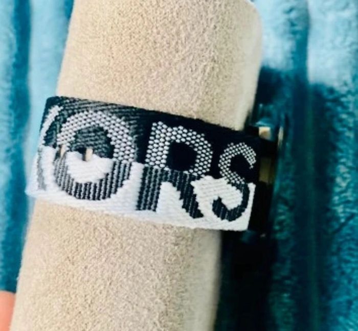 Montre sport Michael Kors noire NEUVE - photo numéro 6