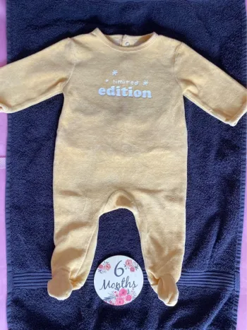 Pyjama jaune Kiabi 6 mois