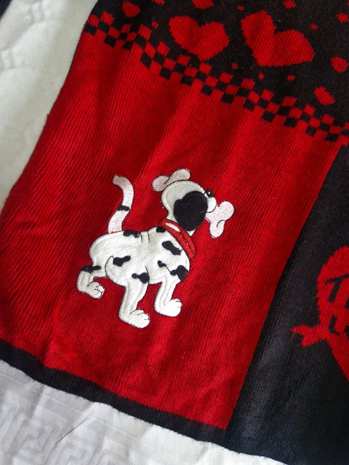 Pull vintage  , fille  ,  les 101 dalmatiens  , 10 ans - photo numéro 3