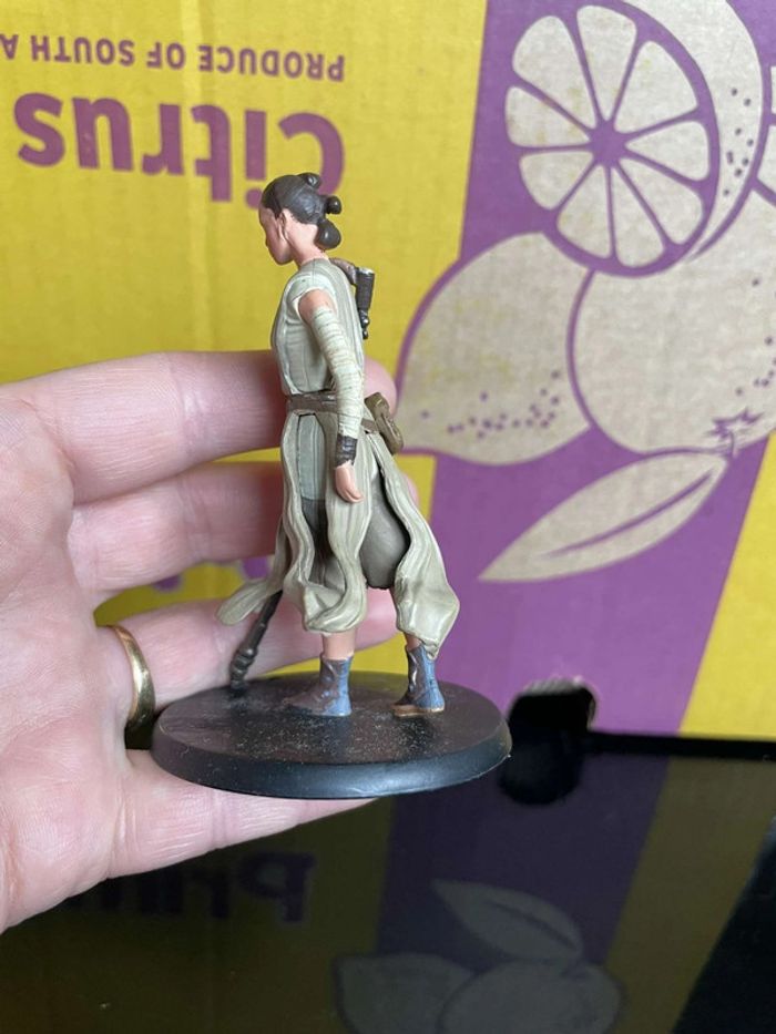 Figurine Rey Star Wars Disney Lucasfilm - photo numéro 6