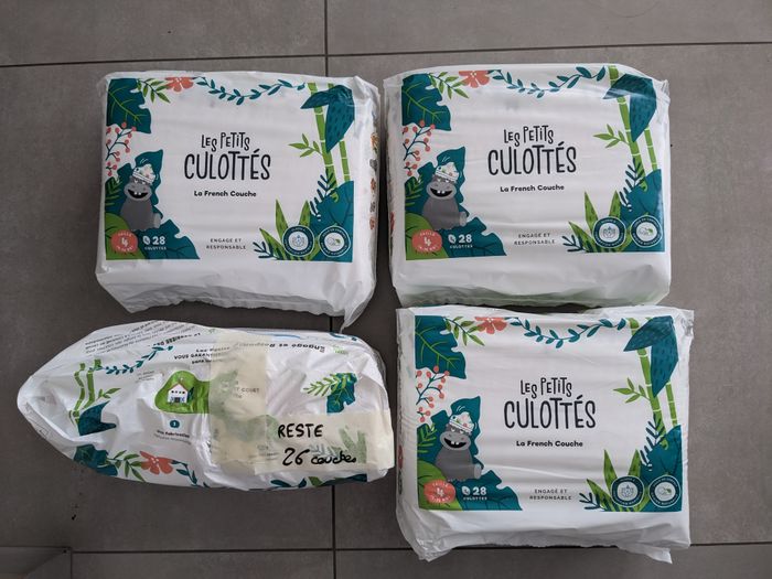 Lot 110 couches culottes taille 4 petits culottés - photo numéro 4