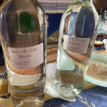 Eau de vie de prunes artisanales