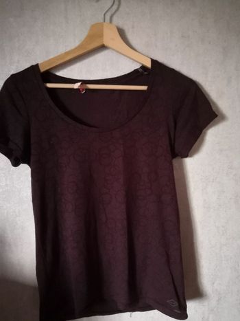 tee-shirt