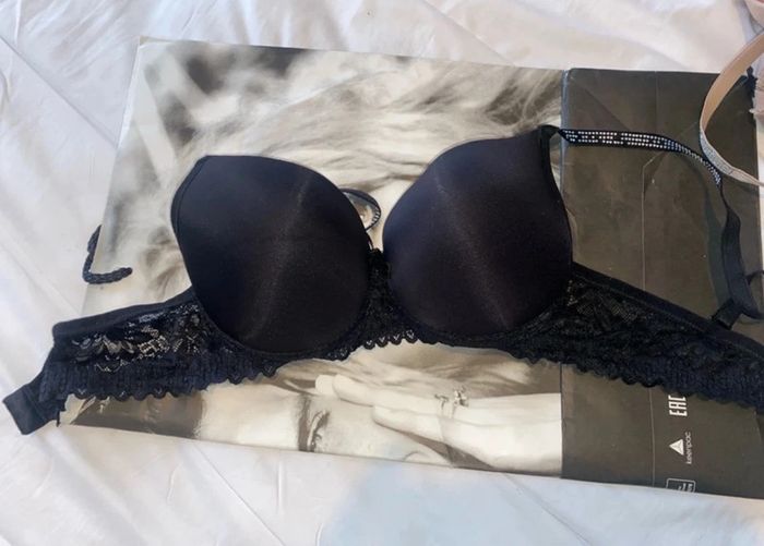 Soutien gorge - photo numéro 2