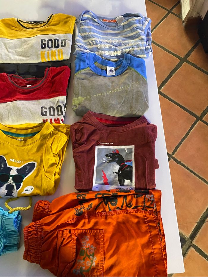 Lot de 14 vêtements garçon taille 3 ans - photo numéro 4
