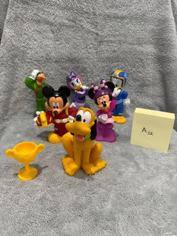 A11 figurine Mickey et ses amis top départ