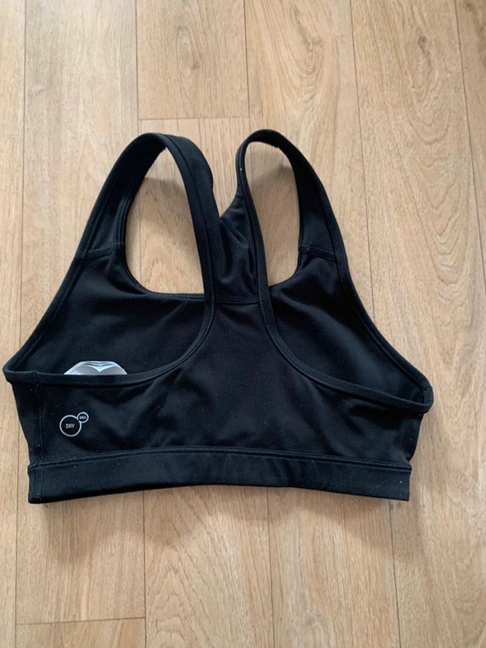 Jolie brassière puma - photo numéro 2