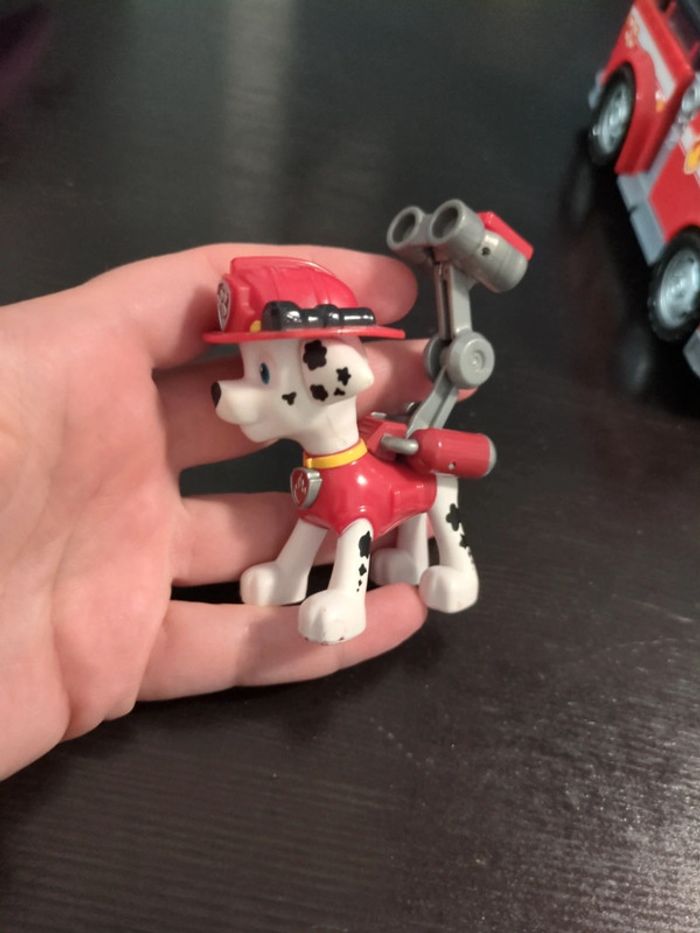 Véhicule grand camion pompier et figurine marcus pat patrouille - photo numéro 3