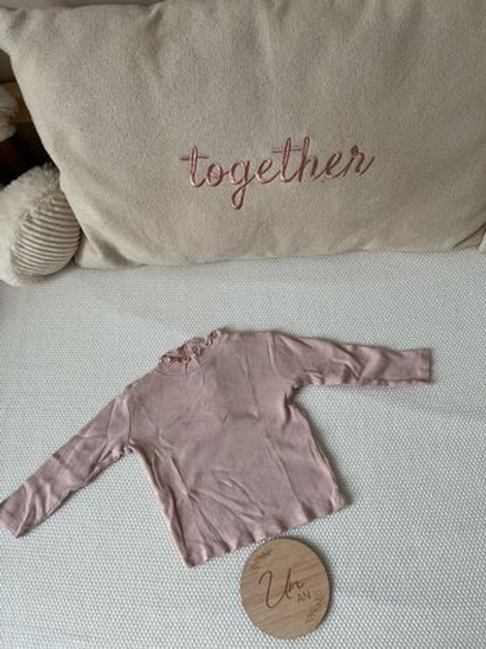 Lot de vêtements bébé fille 12 mois, 42 pièces, neuves ou en très bon état ! - photo numéro 4