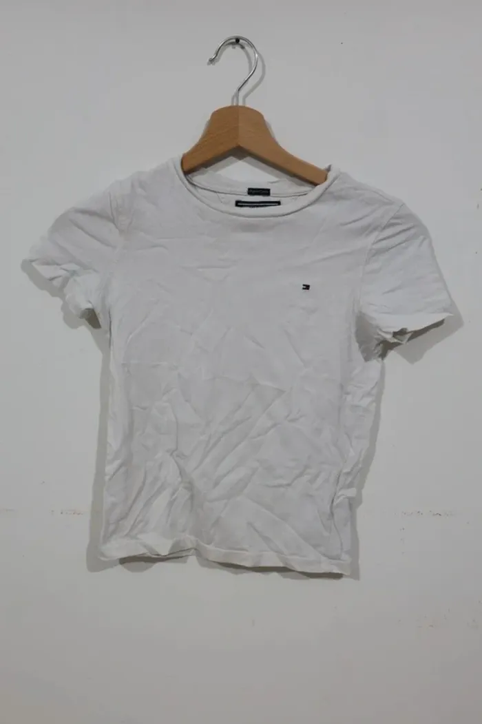 C53 t-shirt blanc Tommy Hilfiger 7 ans