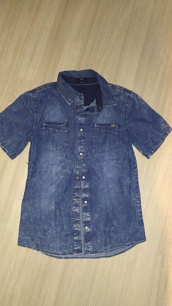 Chemise manches courtes
bleu jean