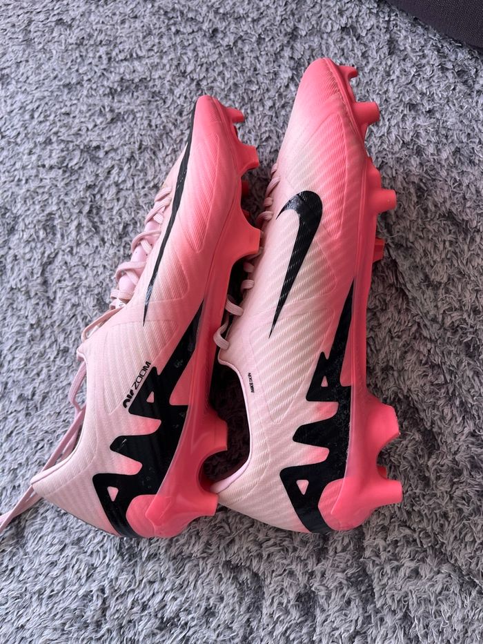 Paire crampons Nike - photo numéro 5