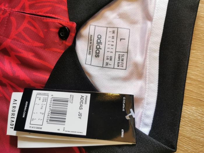 Maillot de foot Réal Madrid - photo numéro 4