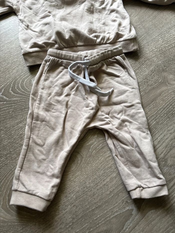 Ensemble 12 mois - photo numéro 2