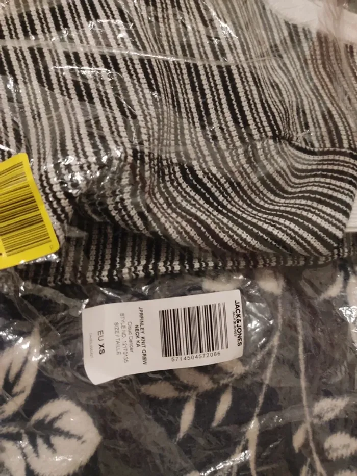 Tricot pullover Jack and Jones Neuf taille Xs - photo numéro 9