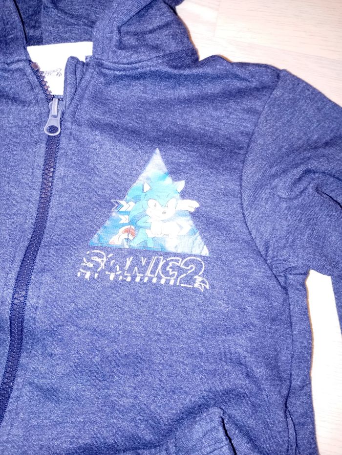 Ensemble de jogging survêtement bleu marine Sonic 2 Sega
T. 8 ans - photo numéro 2