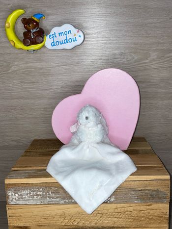 JAC50 doudou lapin 🐰 JACADI