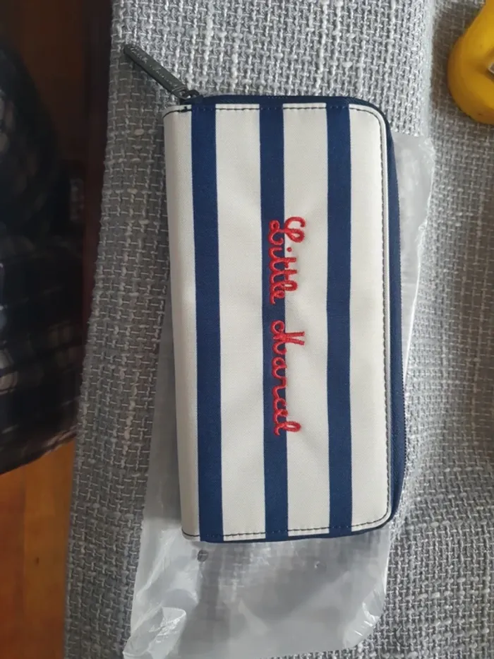 Porte feuille