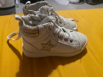Chaussure montante beige taille 25