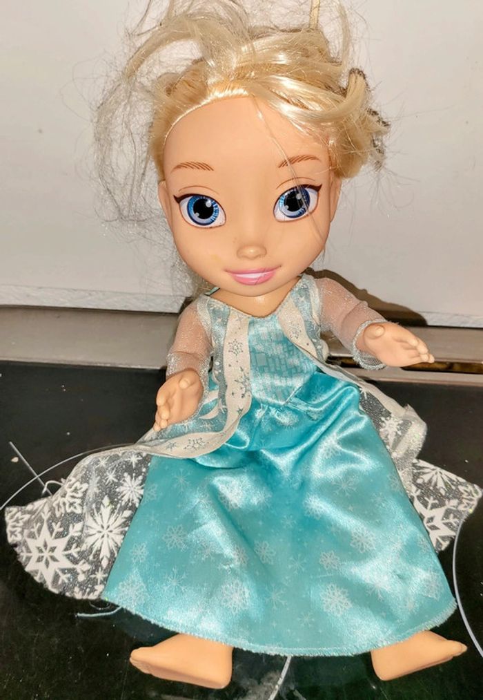 Poupée PVC Plastique figurine 35 Cm Elsa la Reine des Neiges Walt Disney frozen - photo numéro 3