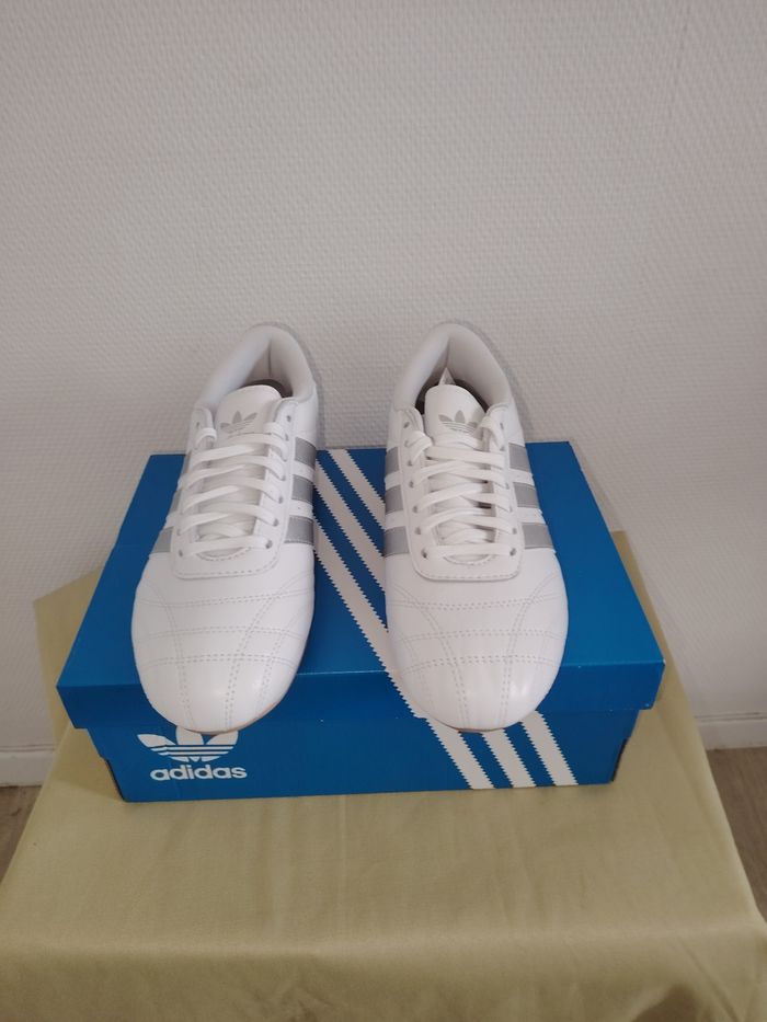 Adidas Taekwondo Lace Blanc/Argent NEUVES 41 1/3 - photo numéro 2