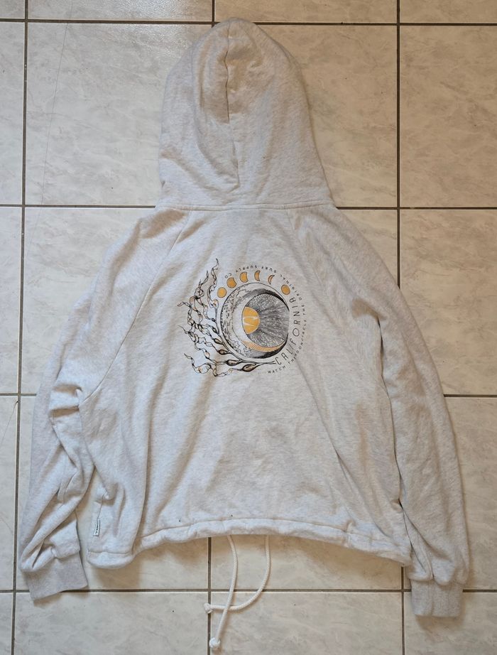 Sweat à capuche et fermeture éclair - photo numéro 5