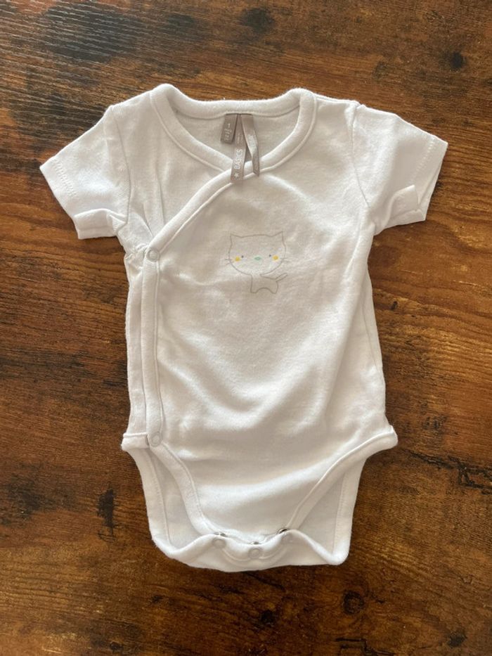 Lot de 6 bodies blancs à manches courtes - photo numéro 3