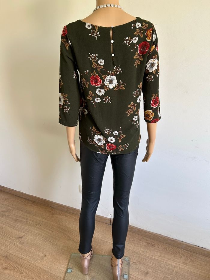 Blouse kaki et fleurie Noémie & Co taille S jamais portée - photo numéro 6