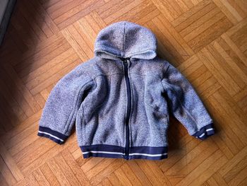 Gilet zippé à capuche 3ans
