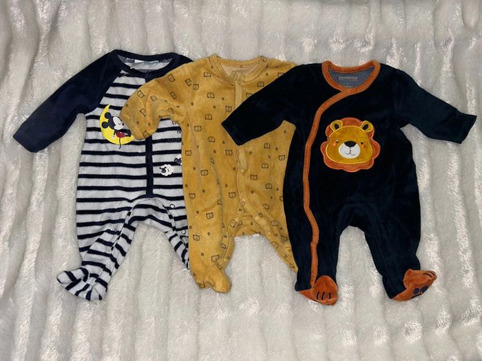 3 pyjamas polaire une pièce