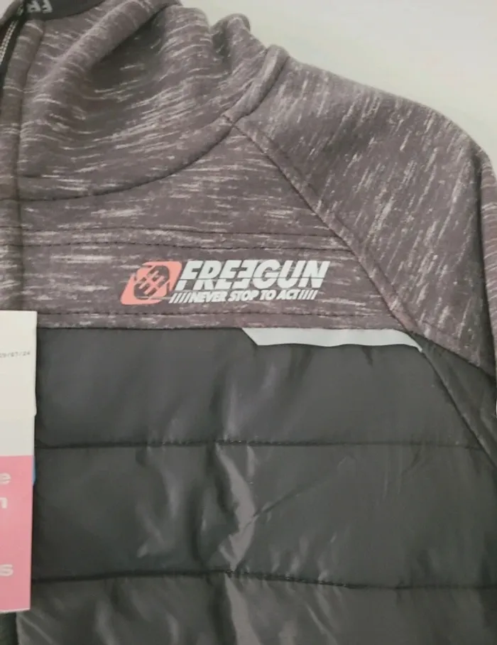 Blouson/ veste garçon neuve - photo numéro 3
