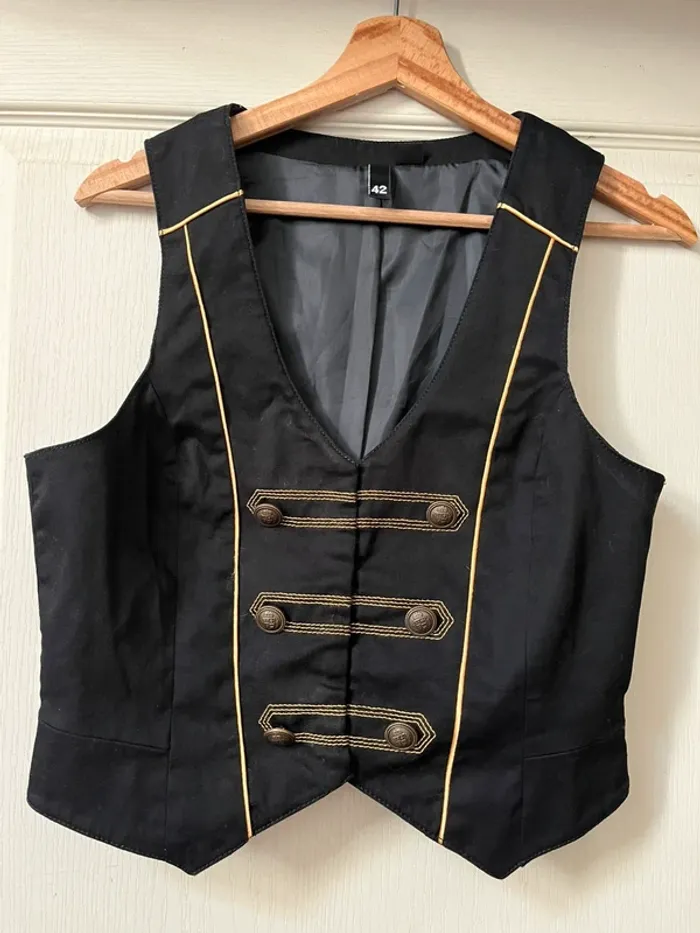 Veston noir et brodé noir / Vintage HM , très bon état / taille 42 - photo numéro 2