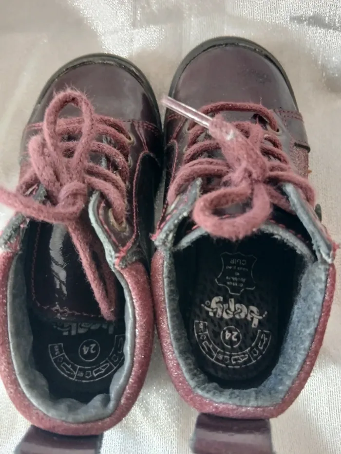 Jolies chaussures cuir Bopy pointure 24 - photo numéro 5