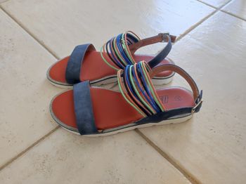 Sandales, nu pieds, pointure 37 marque Azur très bon état