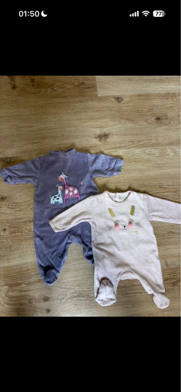 Lot pyjamas 1 mois - photo numéro 3