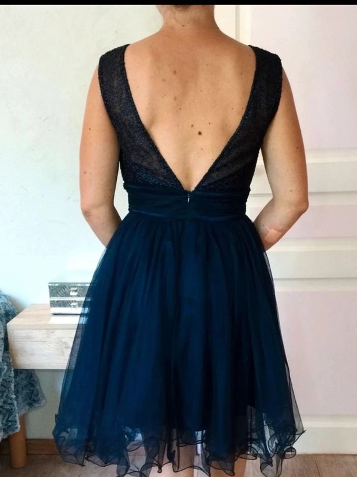 Robe  de  soirée  marine  strass  sequins  -  Ashwi  -  M  = S  actuel -  Comme  Neuve - photo numéro 3