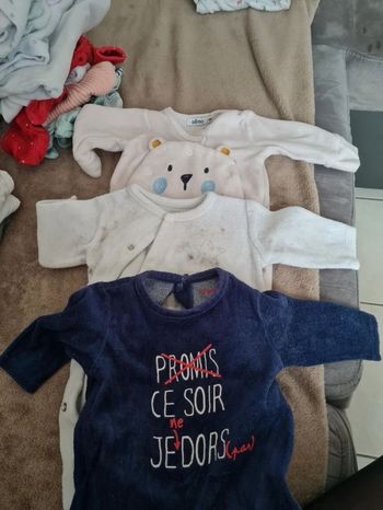 3 pyjamas 1 m